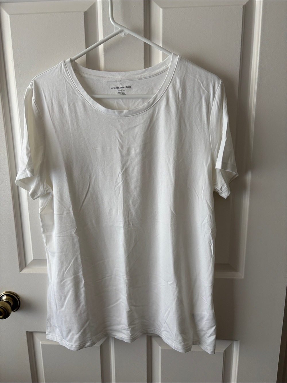 Amazon Essentials Women's White Short Sleeve Crew Tee